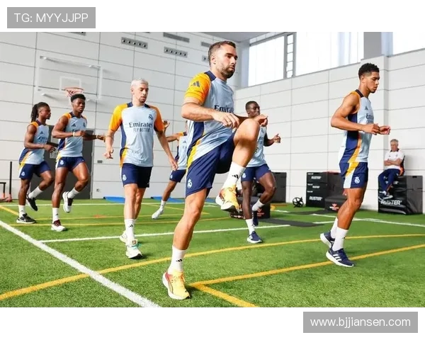 皇马今日训练阿拉巴卡瓦哈尔与吕迪格均未参加球队防线再受考验中